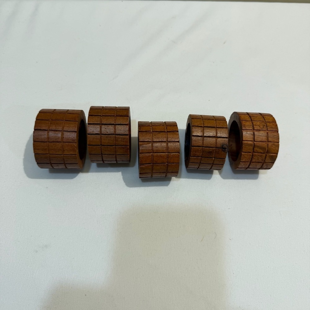 Vintage MCM Wood Napkin Rings 5 Mod Rustic Farmhouse Classic Home‎ Decor